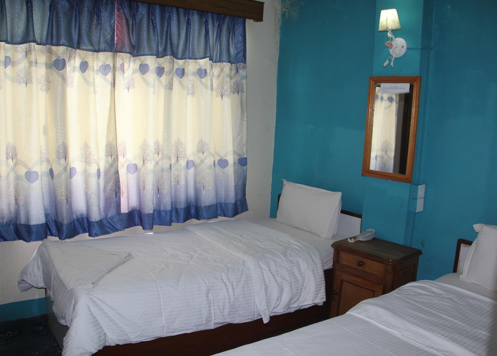 Hotel Api Kathmandu Buitenkant foto