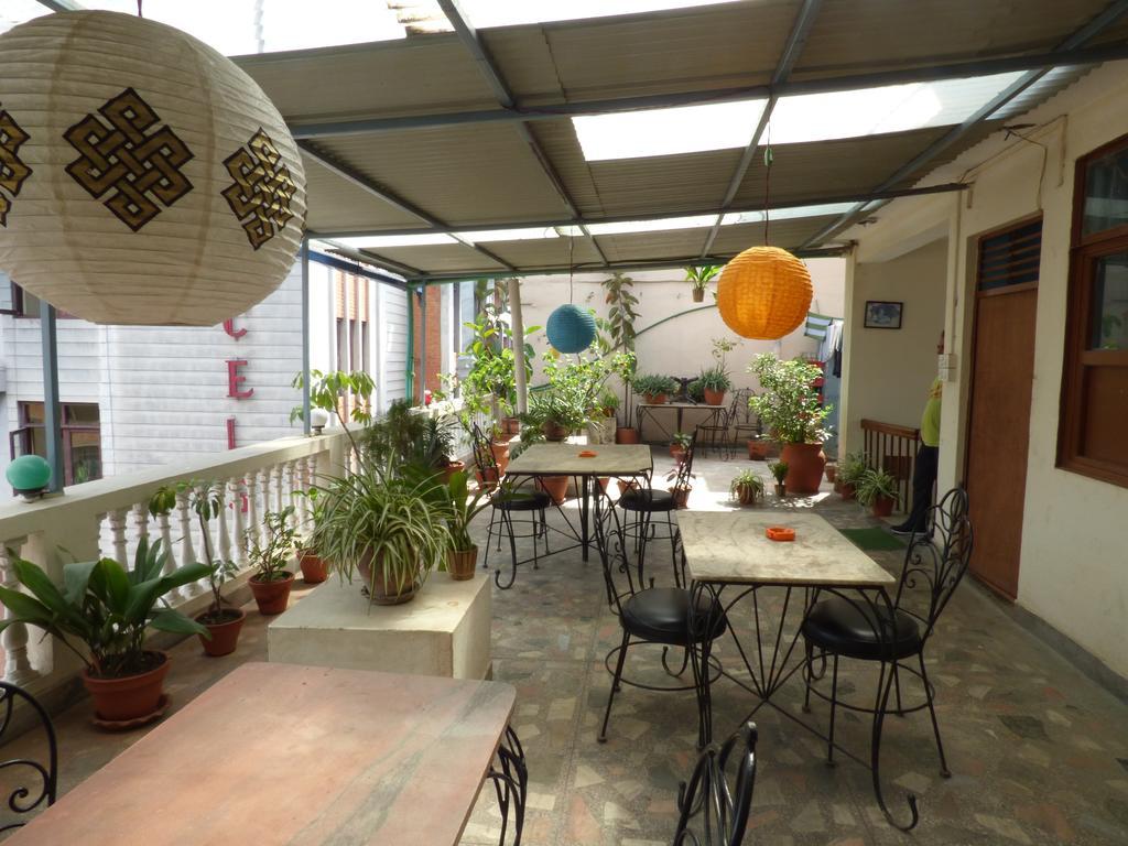 Hotel Api Kathmandu Buitenkant foto
